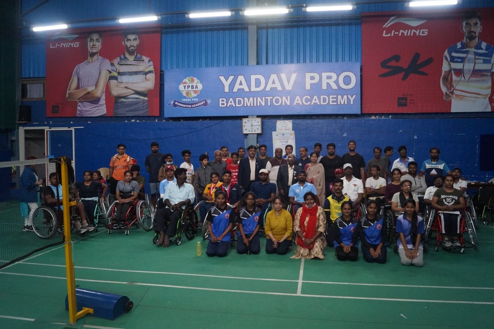 Para-badminton event group photo